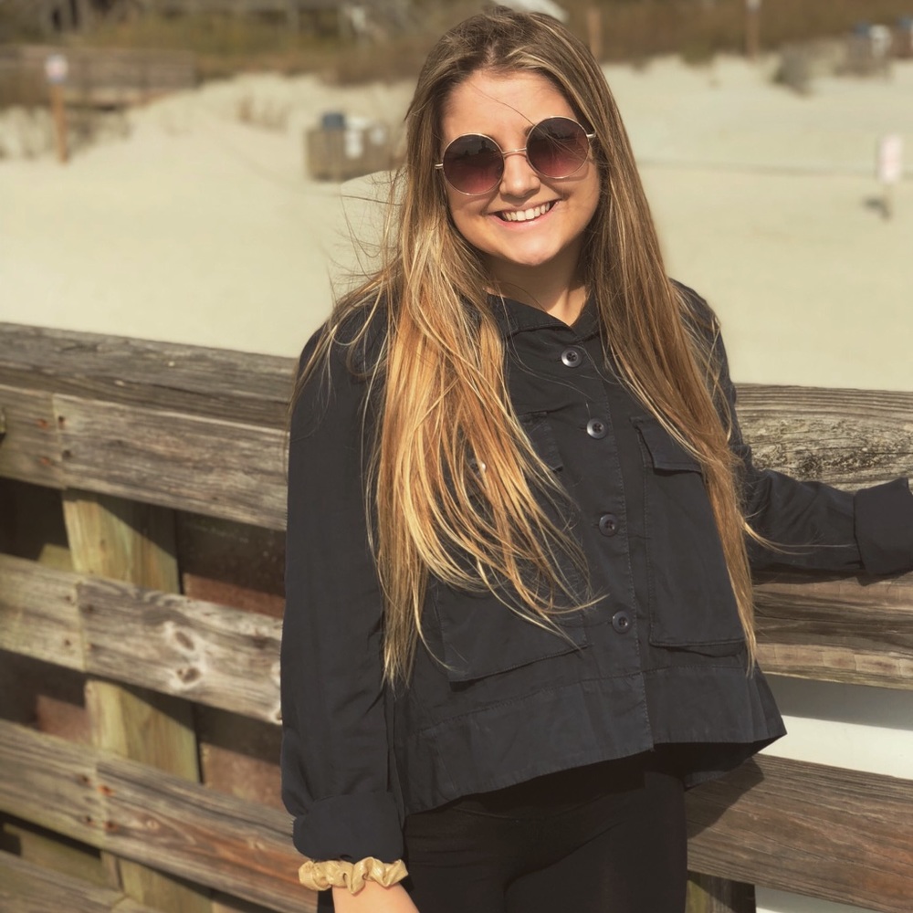 Meet your Posher, Stephanie